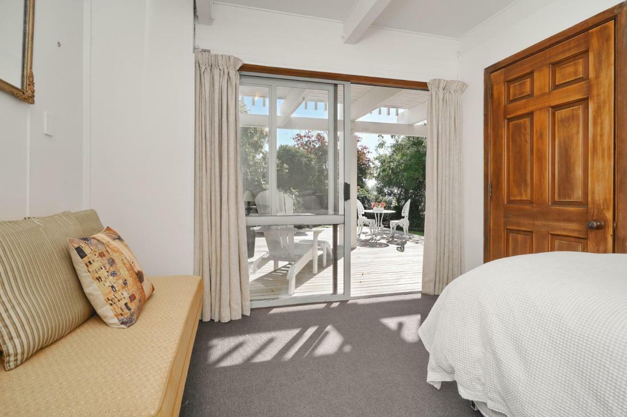 Apartamento Retro Living - Lush Garden Christchurch Exterior foto